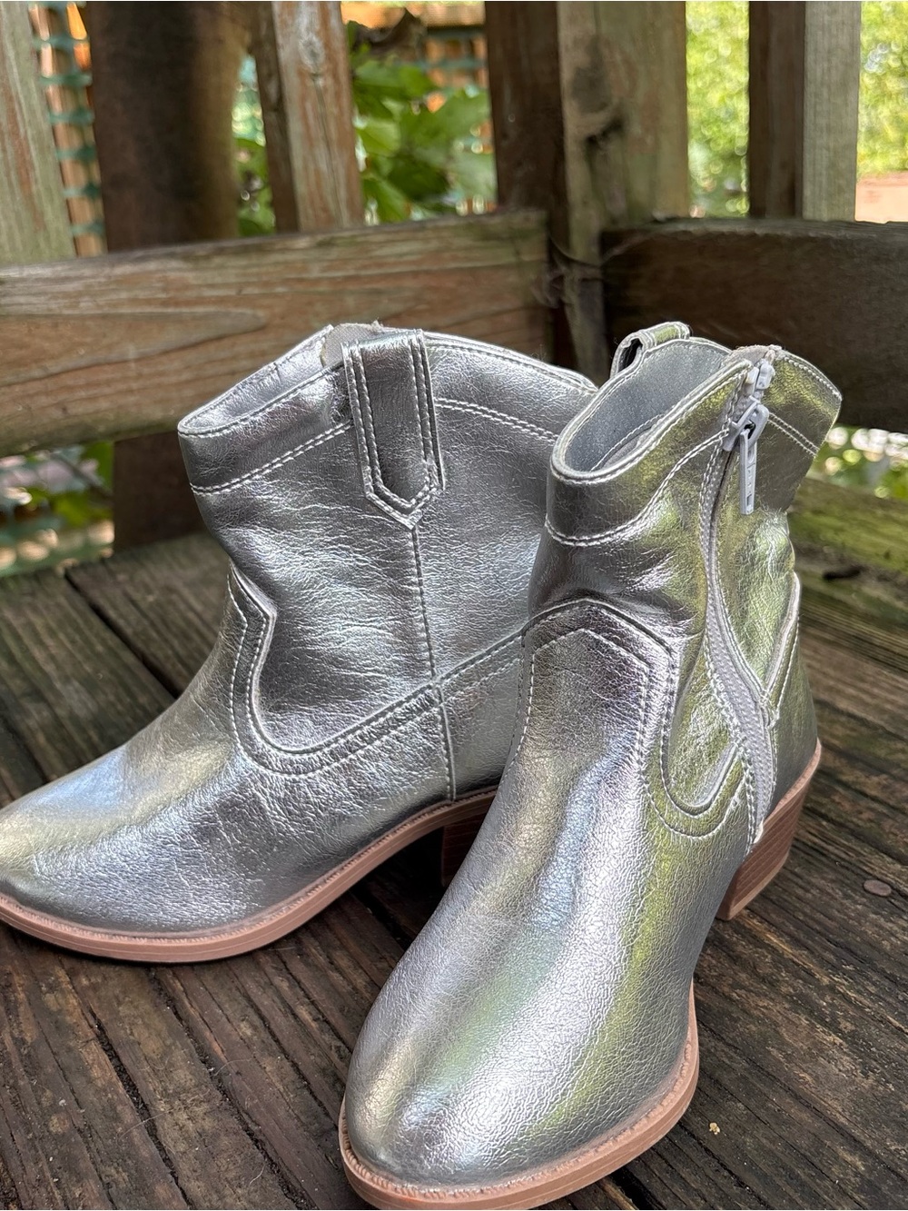 Old Navy Girls Silver Cowboy Western Boots Girls Size 13